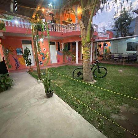 Hotel Posada Gutierrez Panajachel Kültér fotó